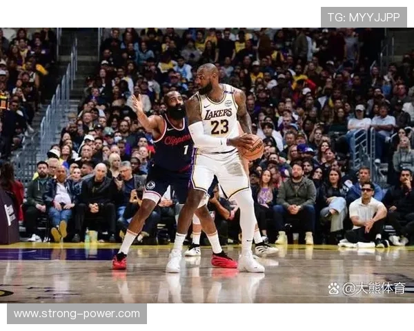 东詹55分无力回天湖人负快船